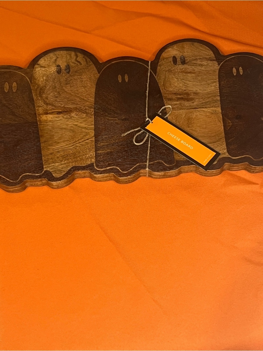 Ghoulish Wood Ghost Serving Plank - Brown & Black - Picture 4 of 9